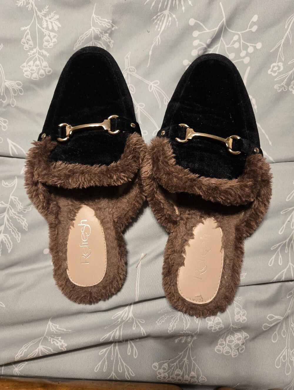 Refresh Relaxed Velvet & Faux-Fur Backless Loafers in Black and Brown